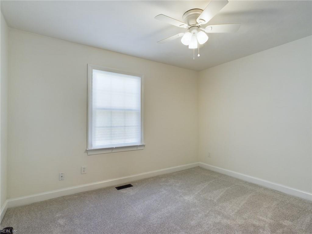 557 Waters Rd Property Photo 16