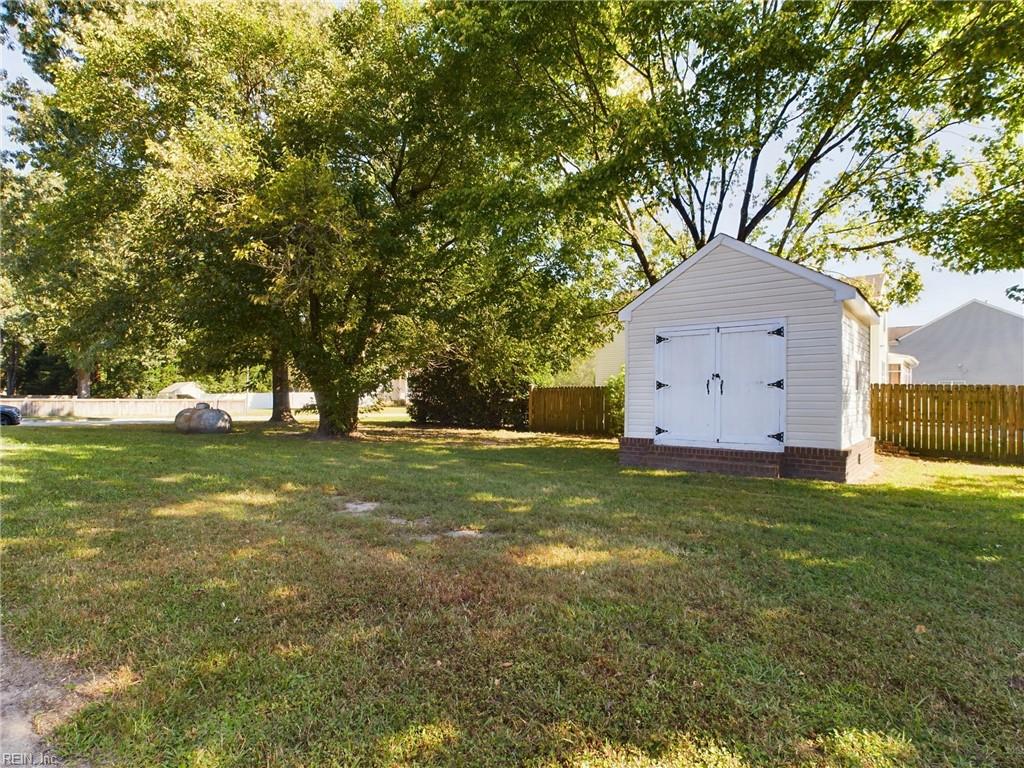 557 Waters Rd Property Photo 25