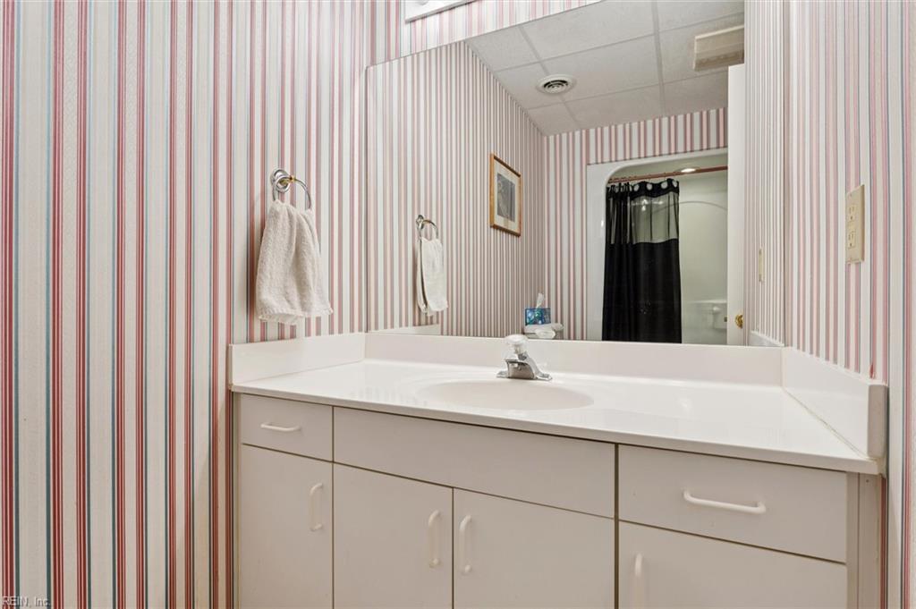 8038 Boxwood Ln Property Photo 31
