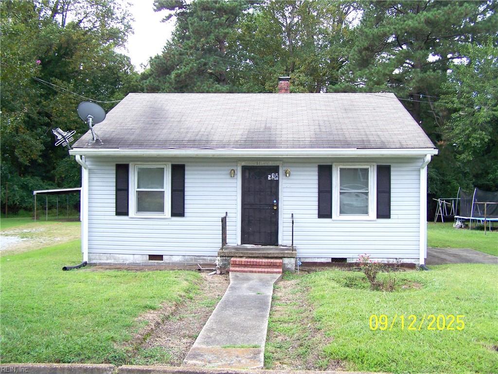571 Laurel St Property Photo 4