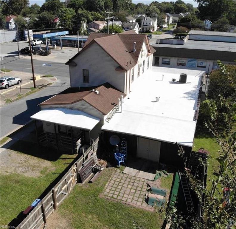 1300 Bainbridge Blvd Property Photo 7