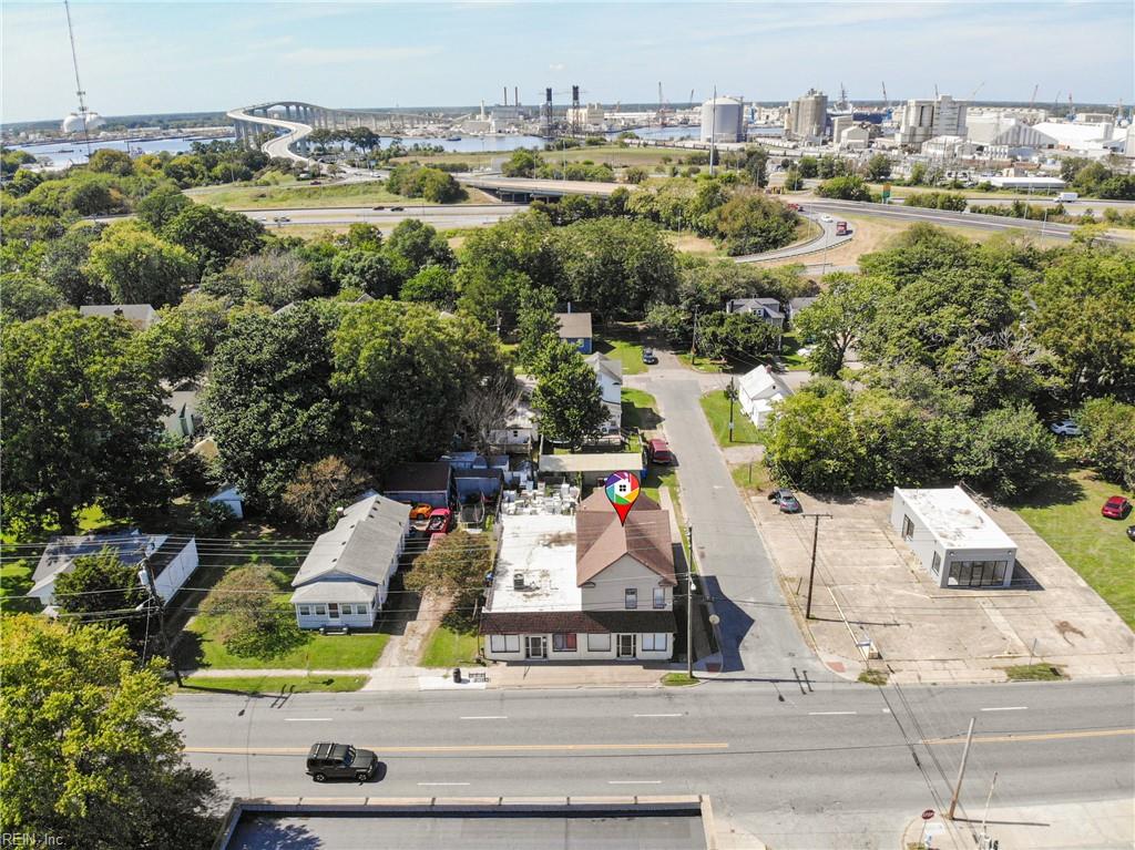 1300 Bainbridge Blvd Property Photo 8