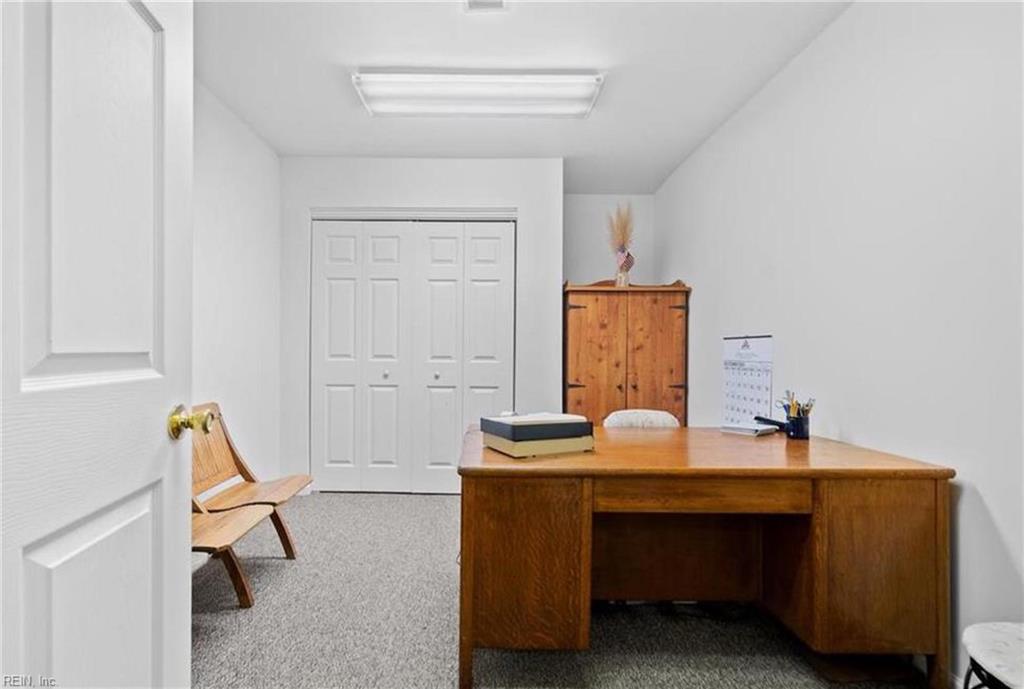1300 Bainbridge Blvd Property Photo 12