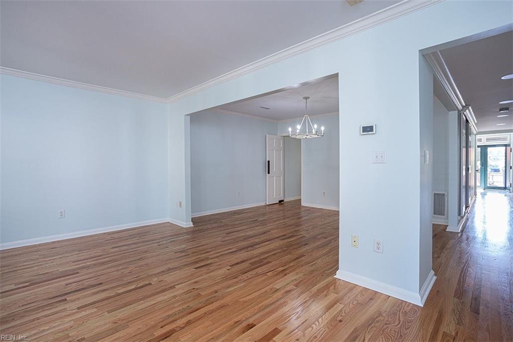 421 W Bute St Property Photo 22