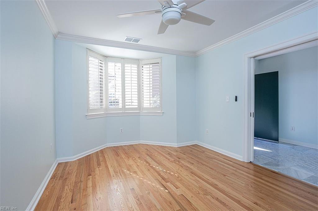 421 W Bute St Property Photo 23