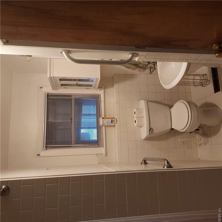 9 Julian Pl Property Photo 6