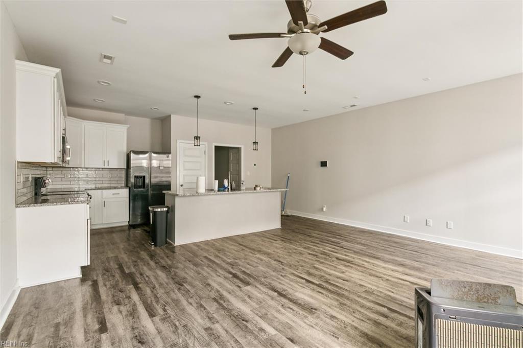 103 Daybeacon St Property Photo 3
