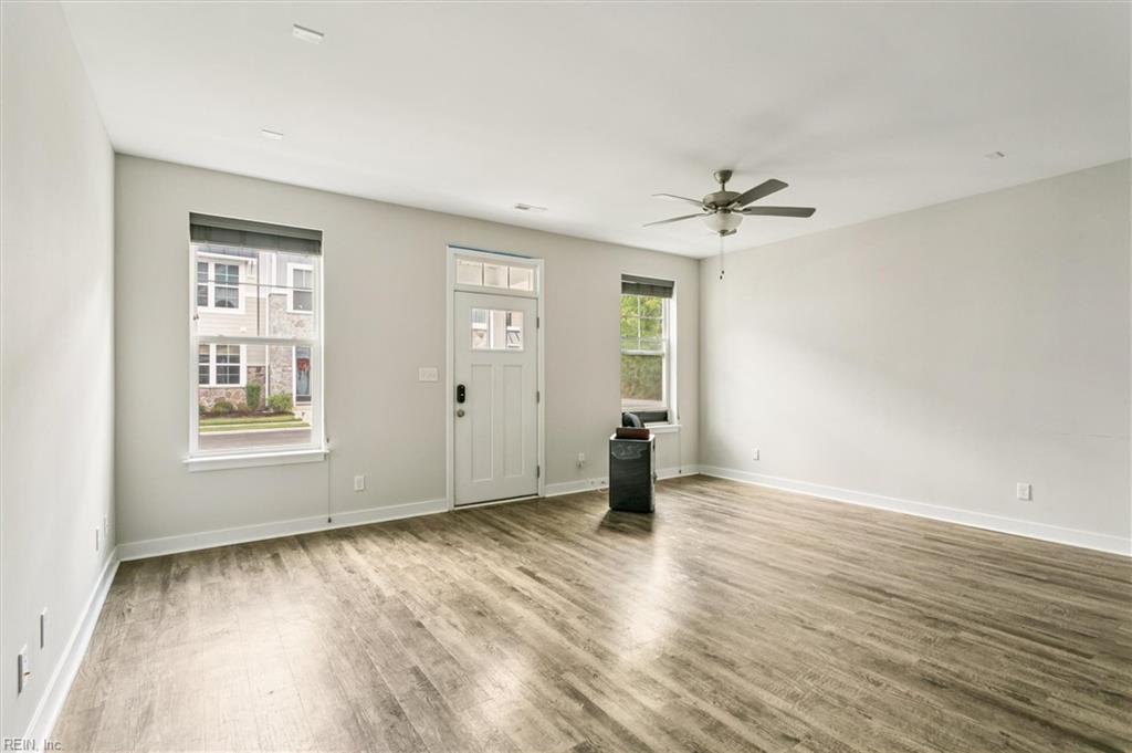 103 Daybeacon St Property Photo 4