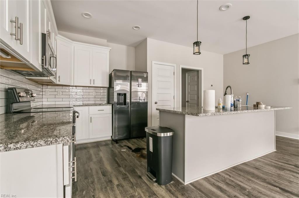 103 Daybeacon St Property Photo 6