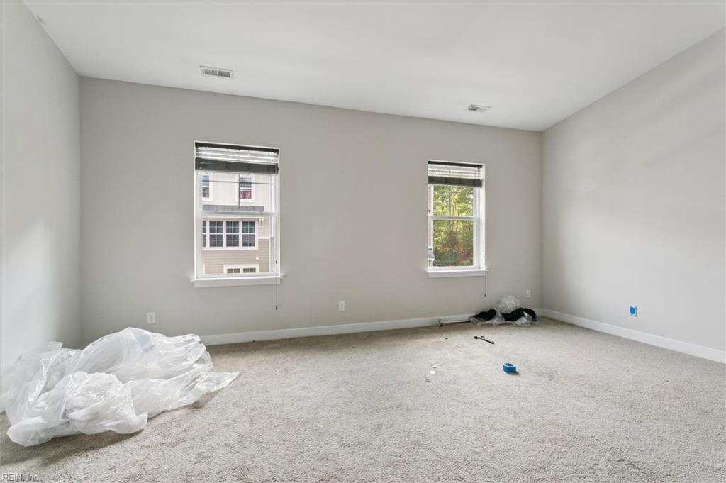 103 Daybeacon St Property Photo 9