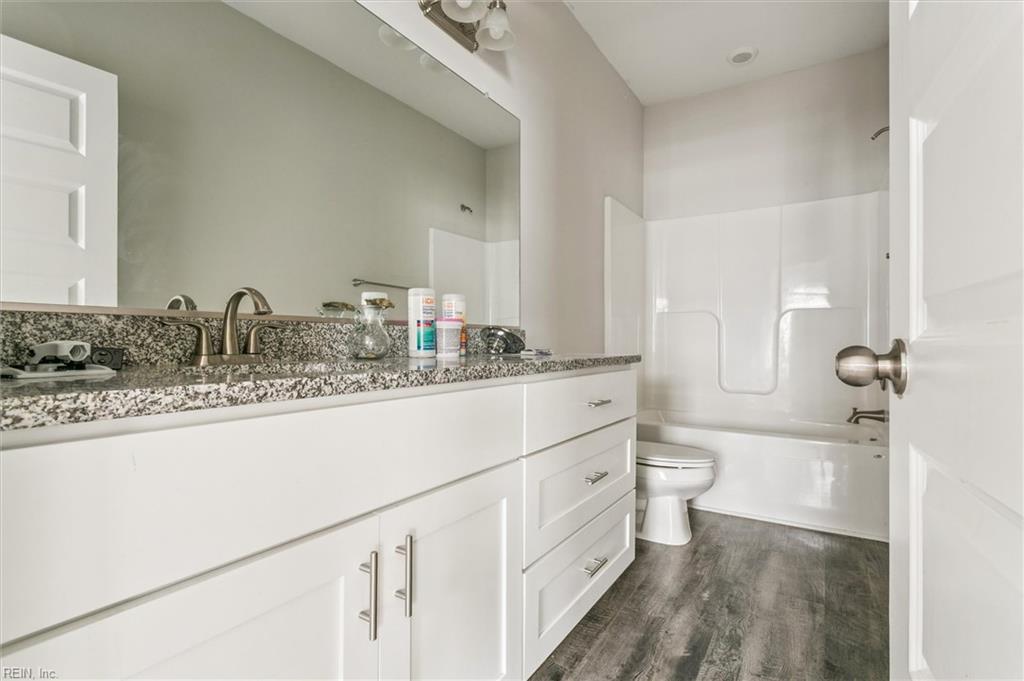 103 Daybeacon St Property Photo 10