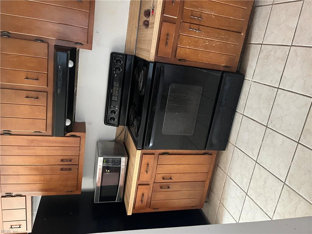 138 Eberly Ter Property Photo 3