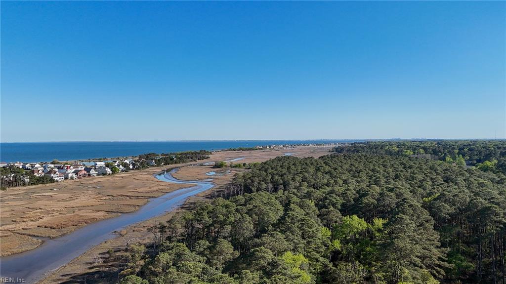 950 Beach Rd Property Photo 2