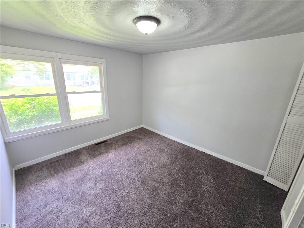 370 Carver Cir Property Photo 3