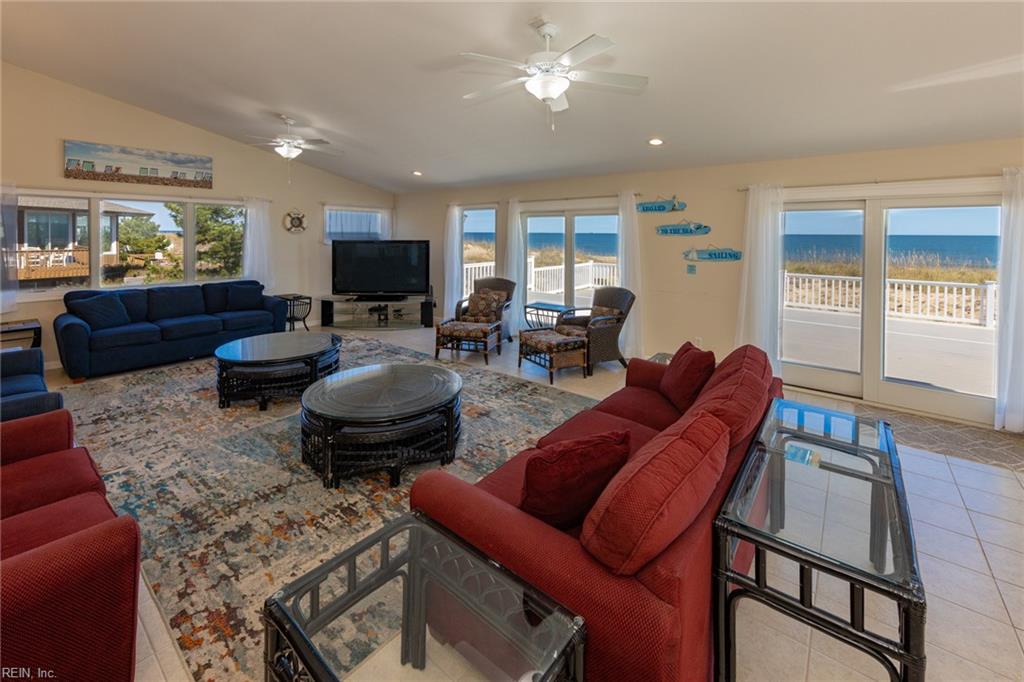 2348 Sandfiddler Rd Property Photo 6