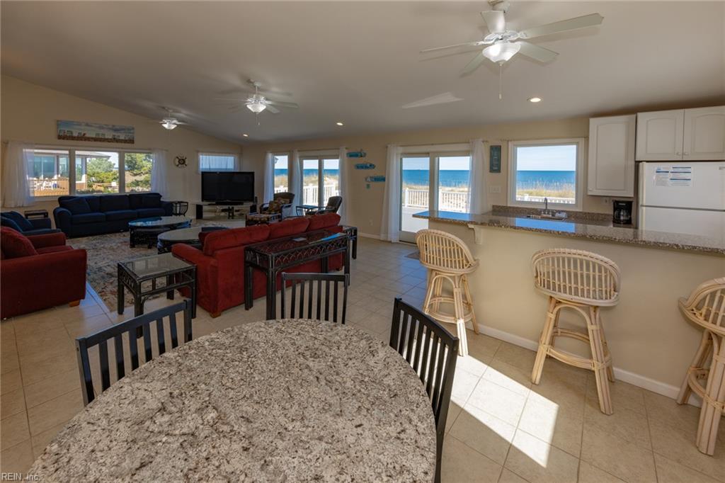 2348 Sandfiddler Rd Property Photo 10