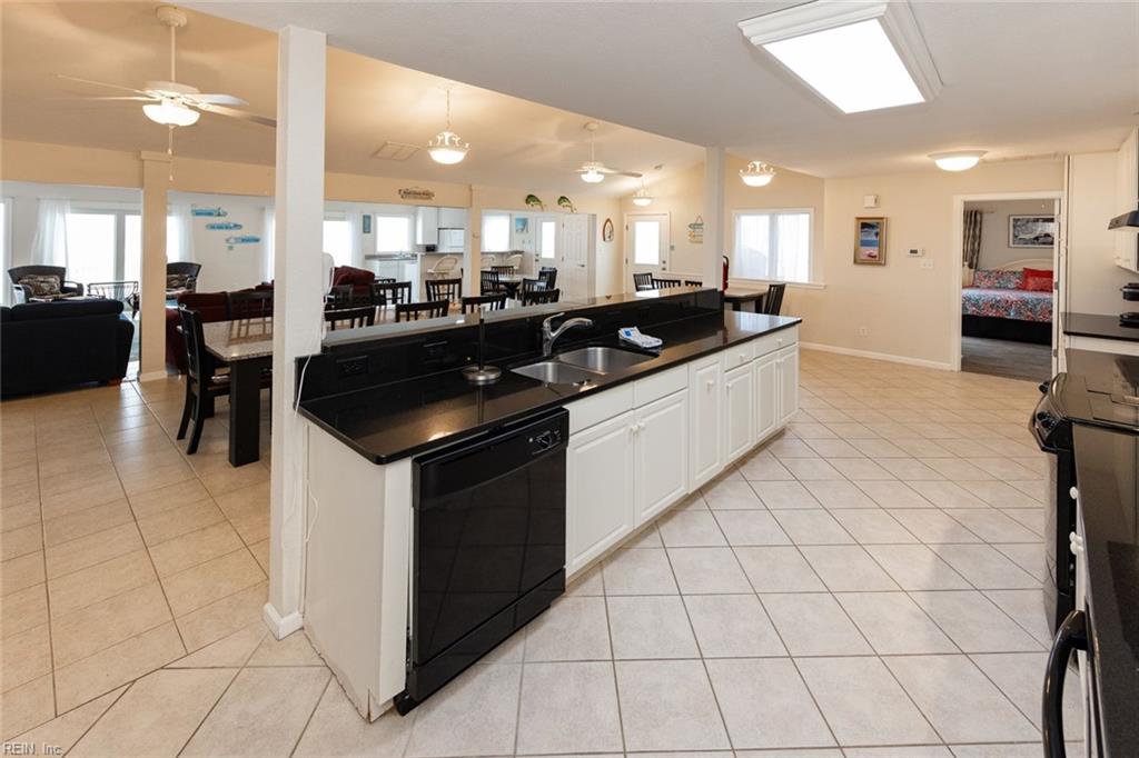 2348 Sandfiddler Rd Property Photo 11
