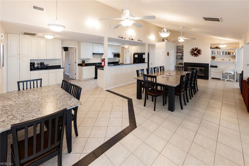 2348 Sandfiddler Rd Property Photo 13