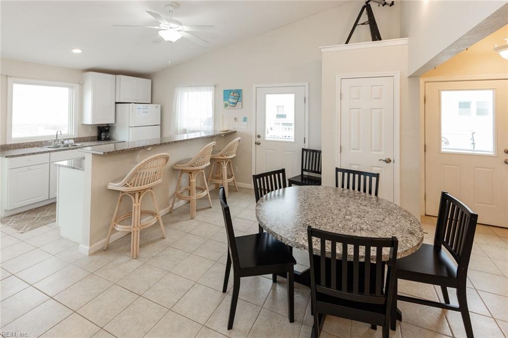 2348 Sandfiddler Rd Property Photo 15