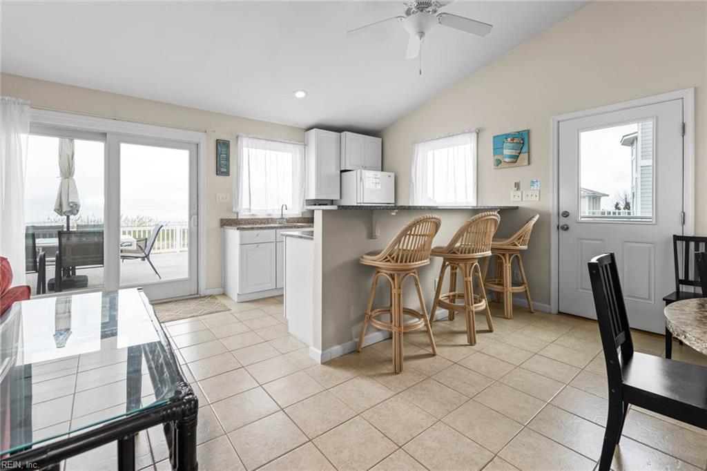 2348 Sandfiddler Rd Property Photo 16