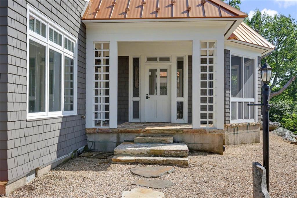 504 Airport Dr Property Photo 13