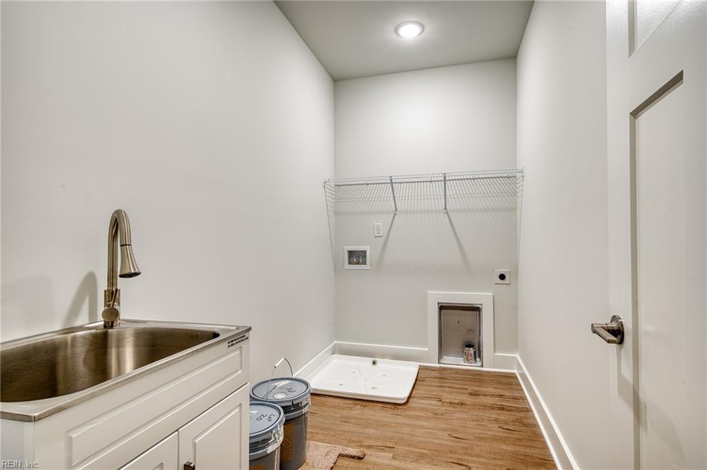 1216 Hitchens Ln Property Photo 14