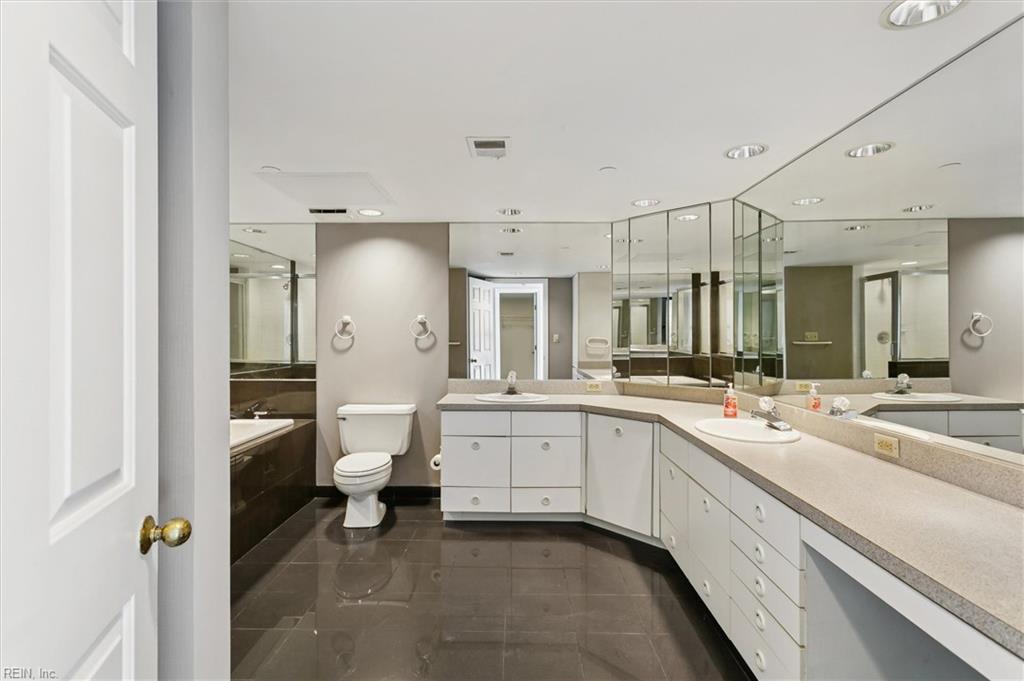 7505 River Rd Property Photo 12