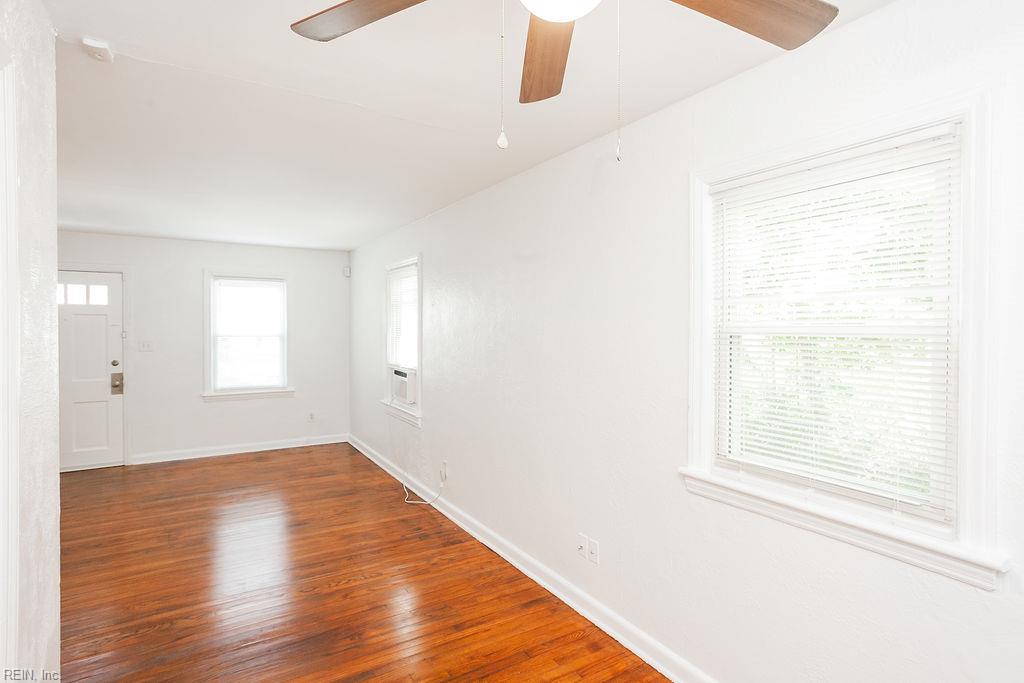 593 Thole St Property Photo 15