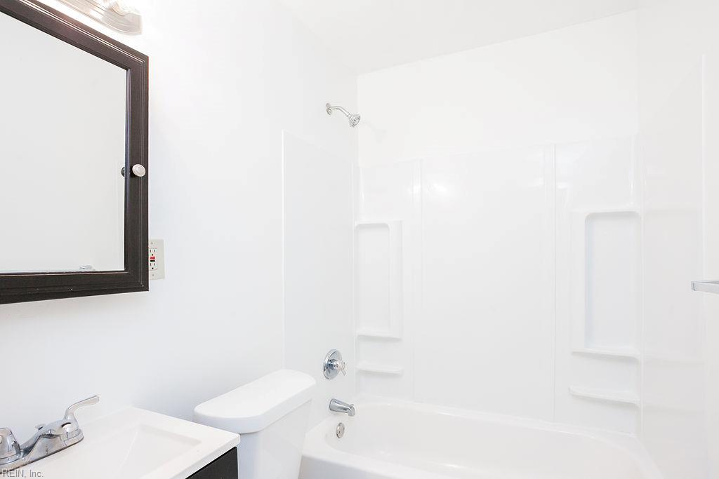 593 Thole St Property Photo 36