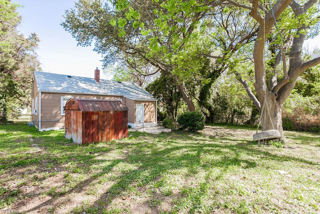 593 Thole St Property Photo 41