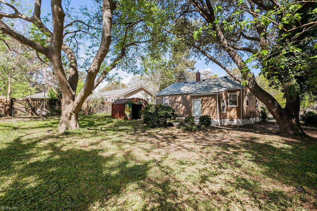 593 Thole St Property Photo 42
