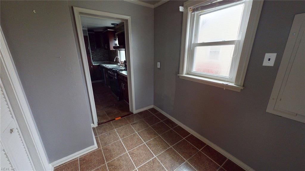 1257 17th St Property Photo 8
