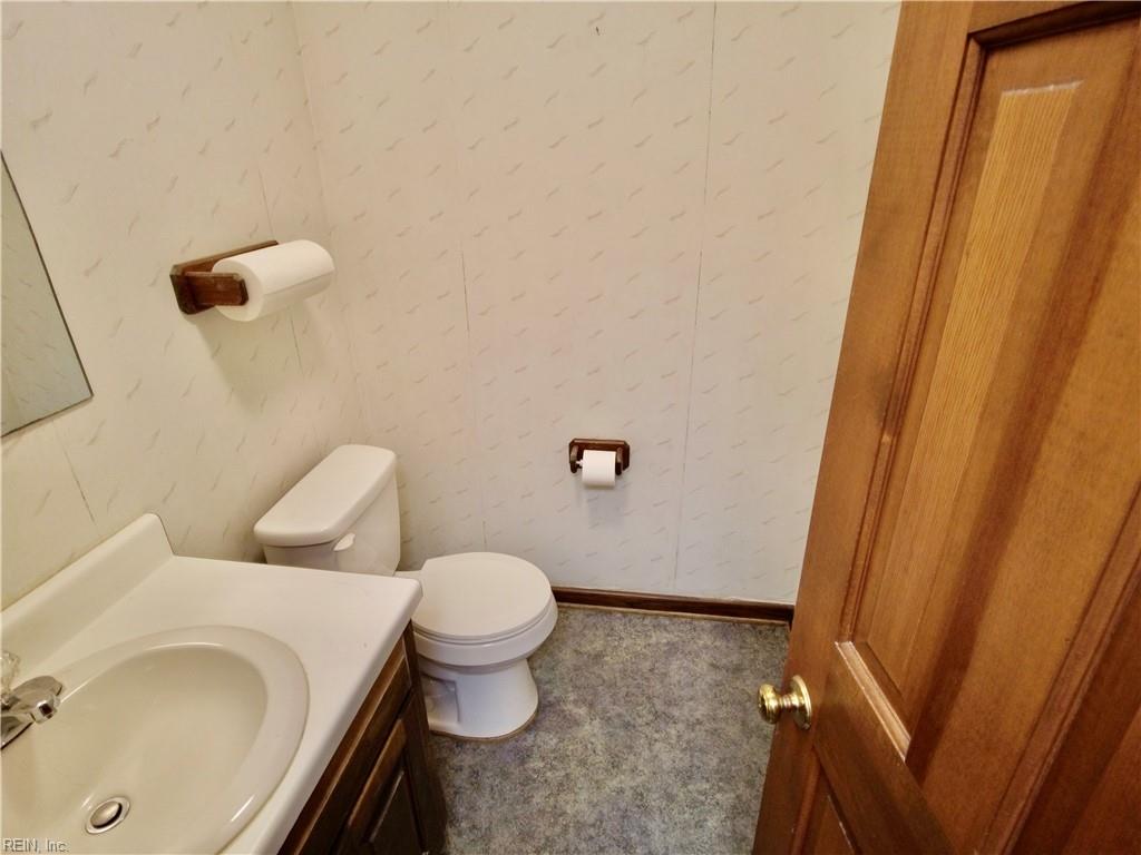314 W Washington St Property Photo 7