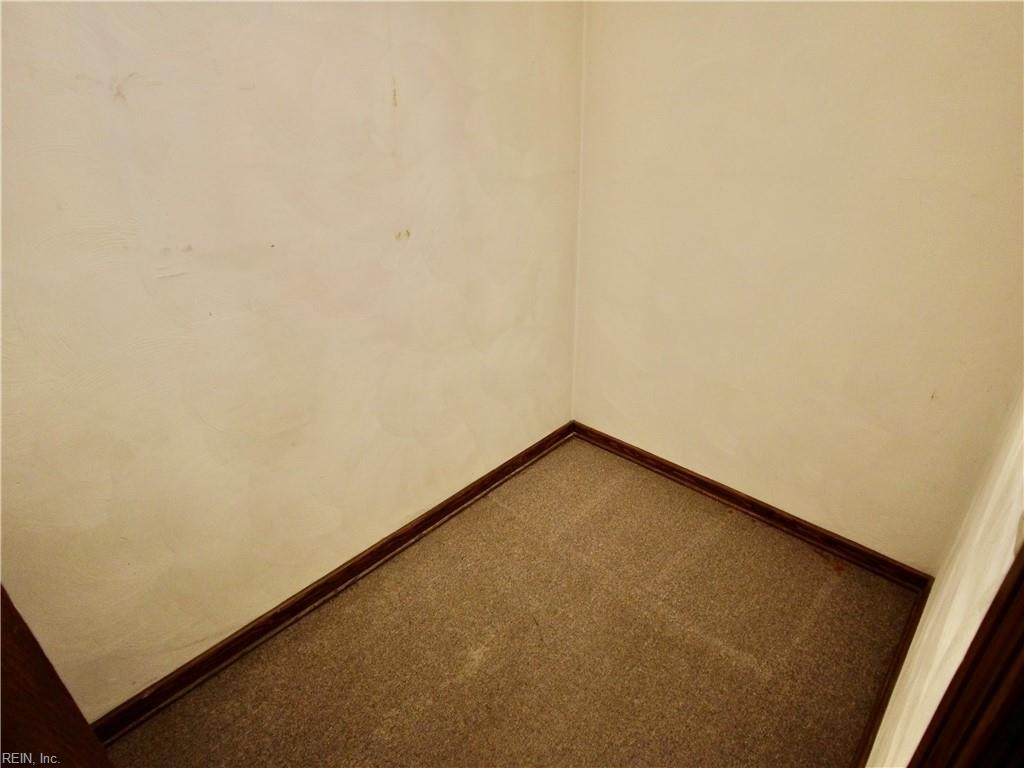 314 W Washington St Property Photo 14