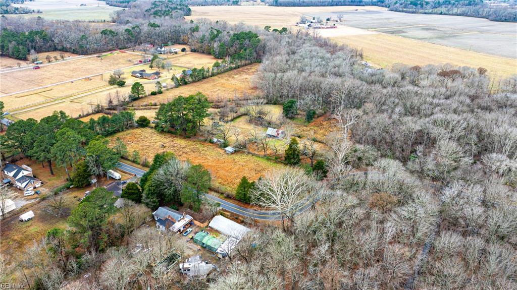 4500 Backwoods Rd Property Photo 4