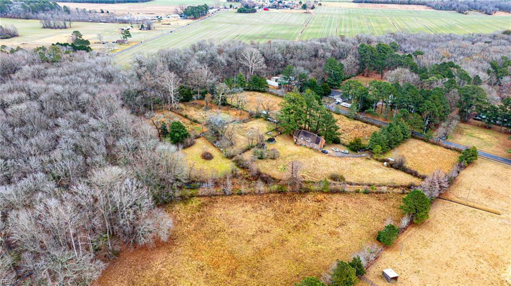 4500 Backwoods Rd Property Photo 7