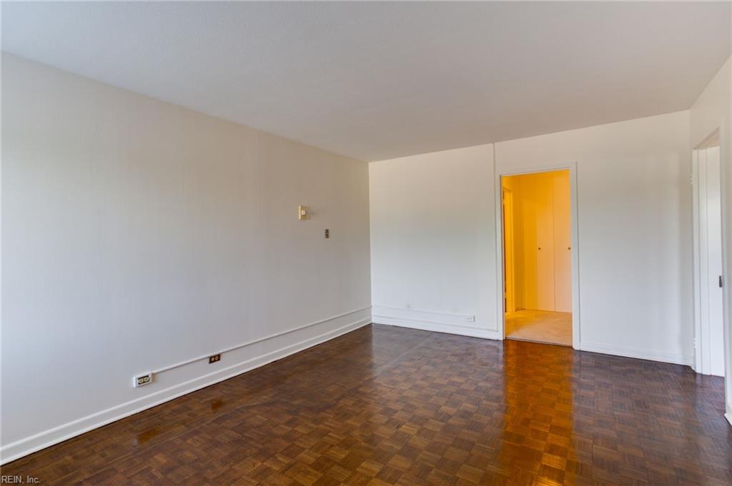 7320 Glenroie Ave Property Photo 38