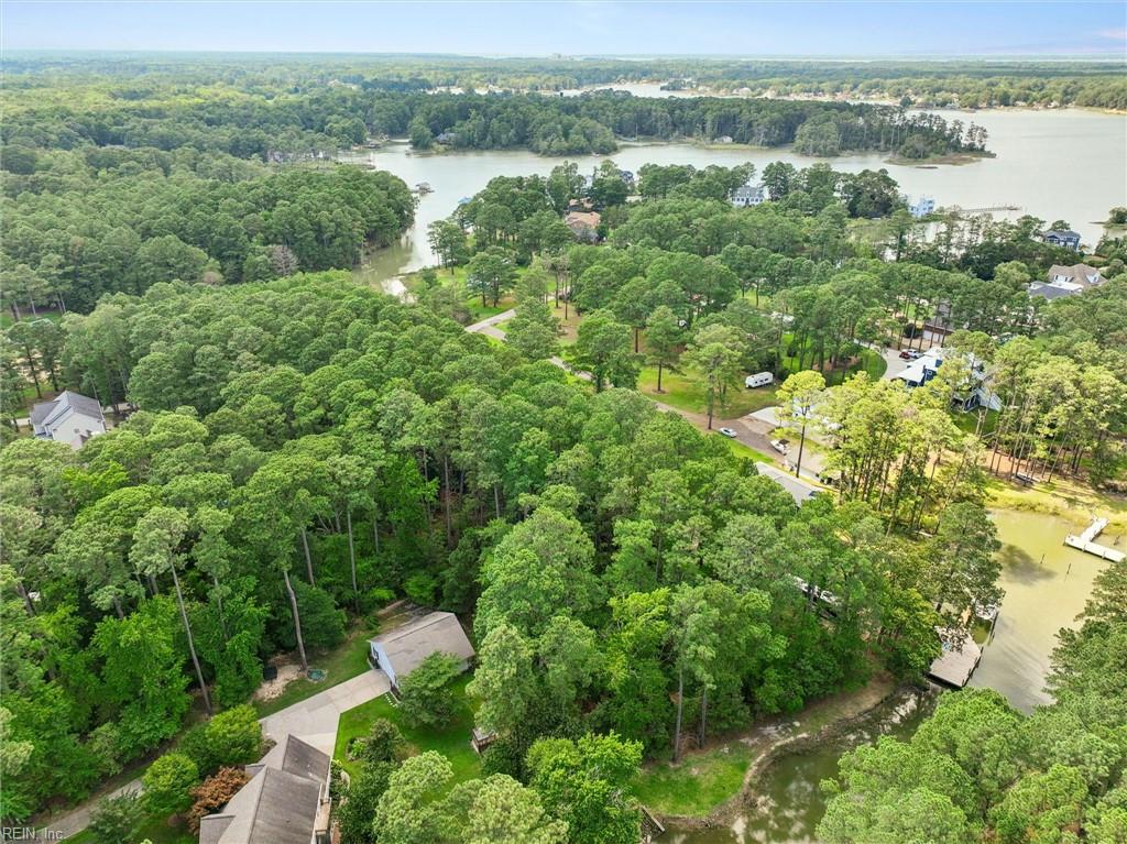 106 Anchor Dr Property Photo 6