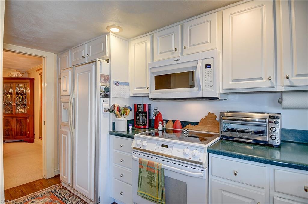 700 Oriole Dr Property Photo 35