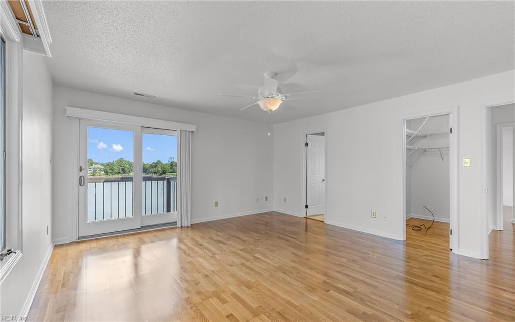 4239 Hatton Point Ln Property Photo 10