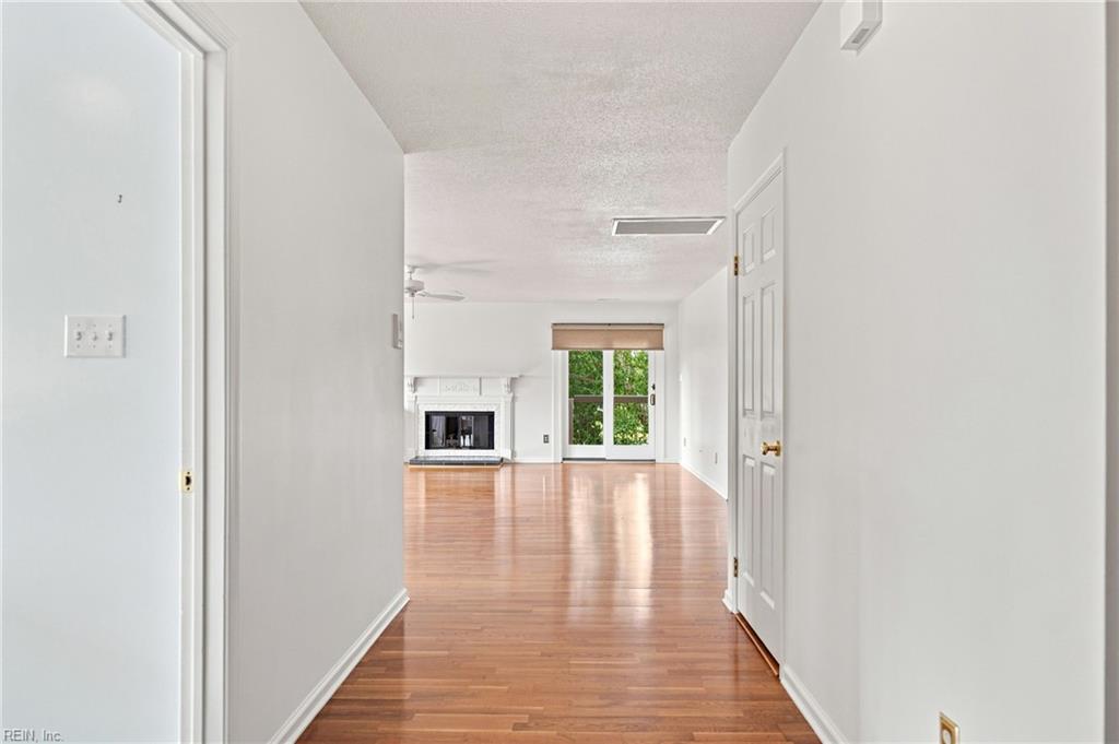 4239 Hatton Point Ln Property Photo 21