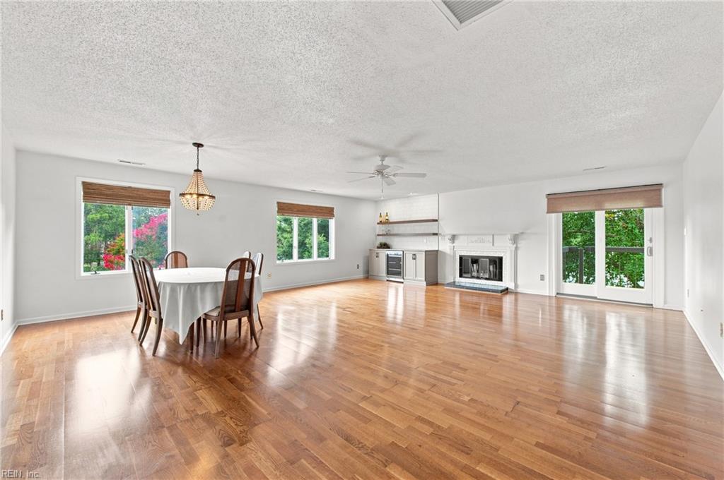 4239 Hatton Point Ln Property Photo 33