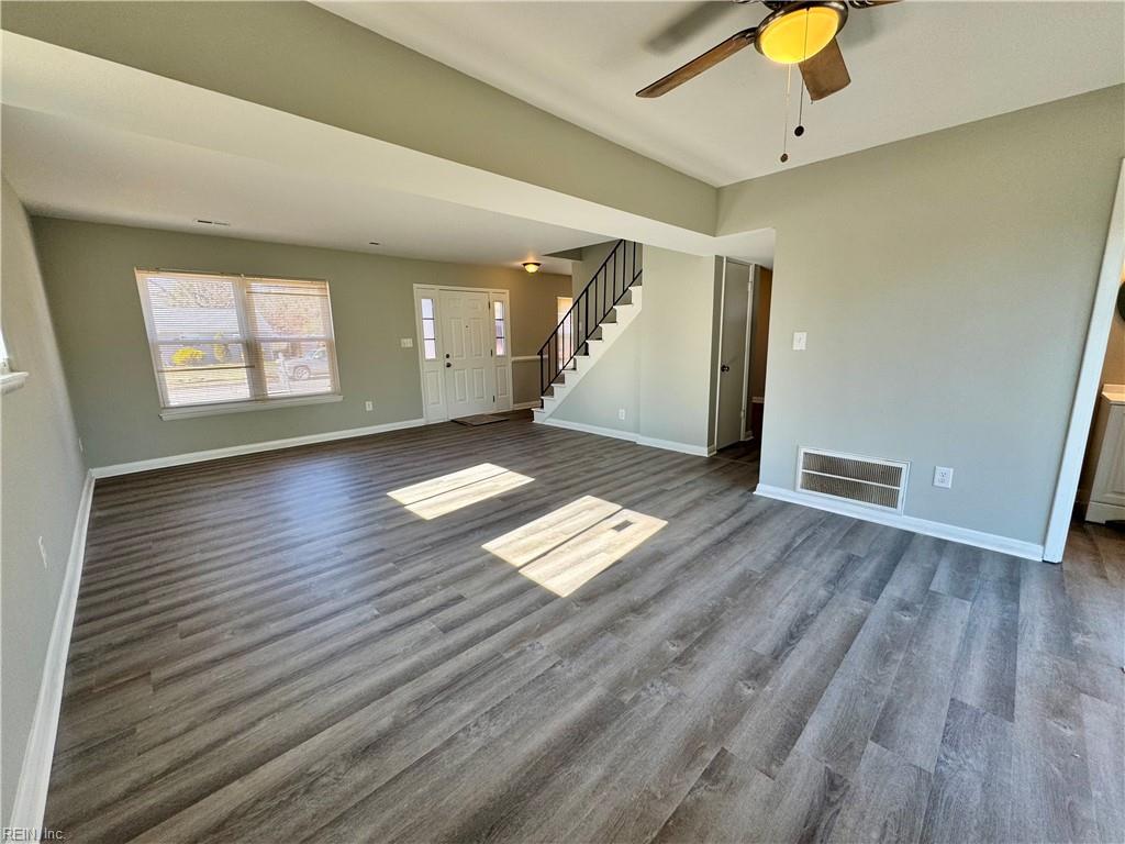 121 Fort Worth St Property Photo 5