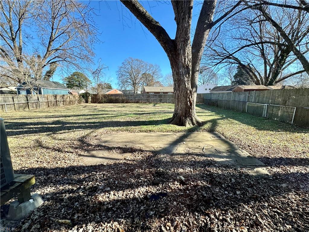 121 Fort Worth St Property Photo 18