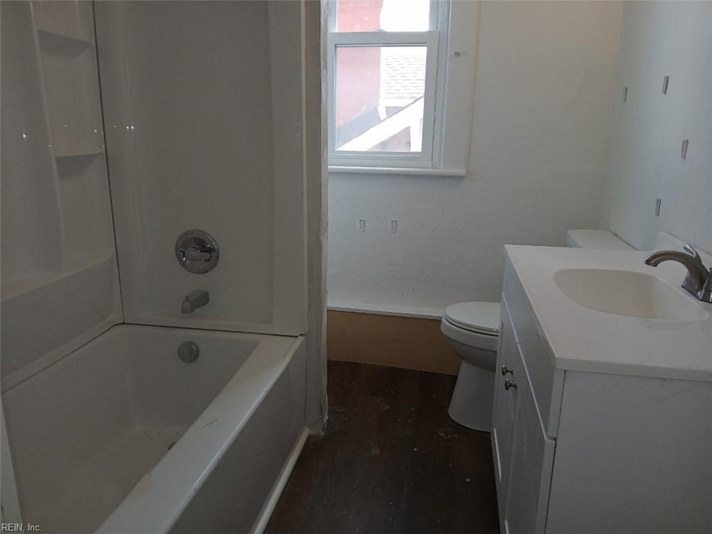 2817 Kimball Ter Property Photo 4