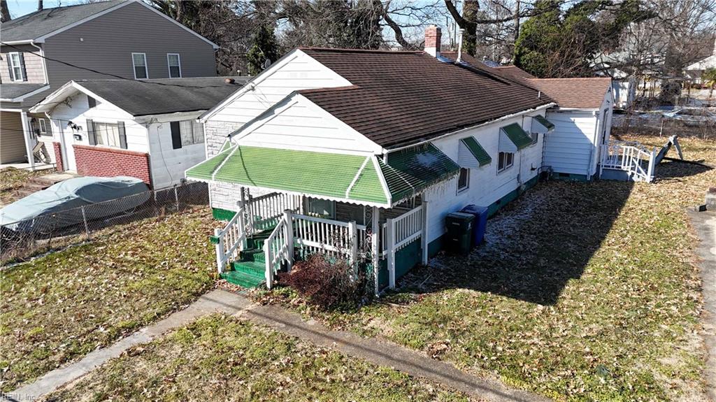 723 Center Ave Property Photo 1