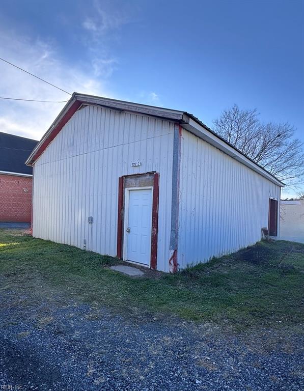 3292 Main St Property Photo 9