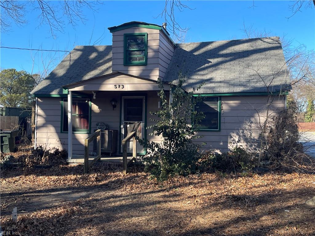 573 Old Point Ave Property Photo 1