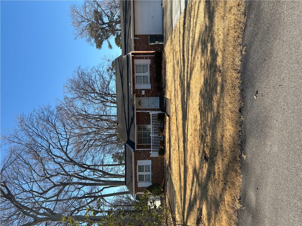 2835 Chesapeake BLVD Property Photo 1