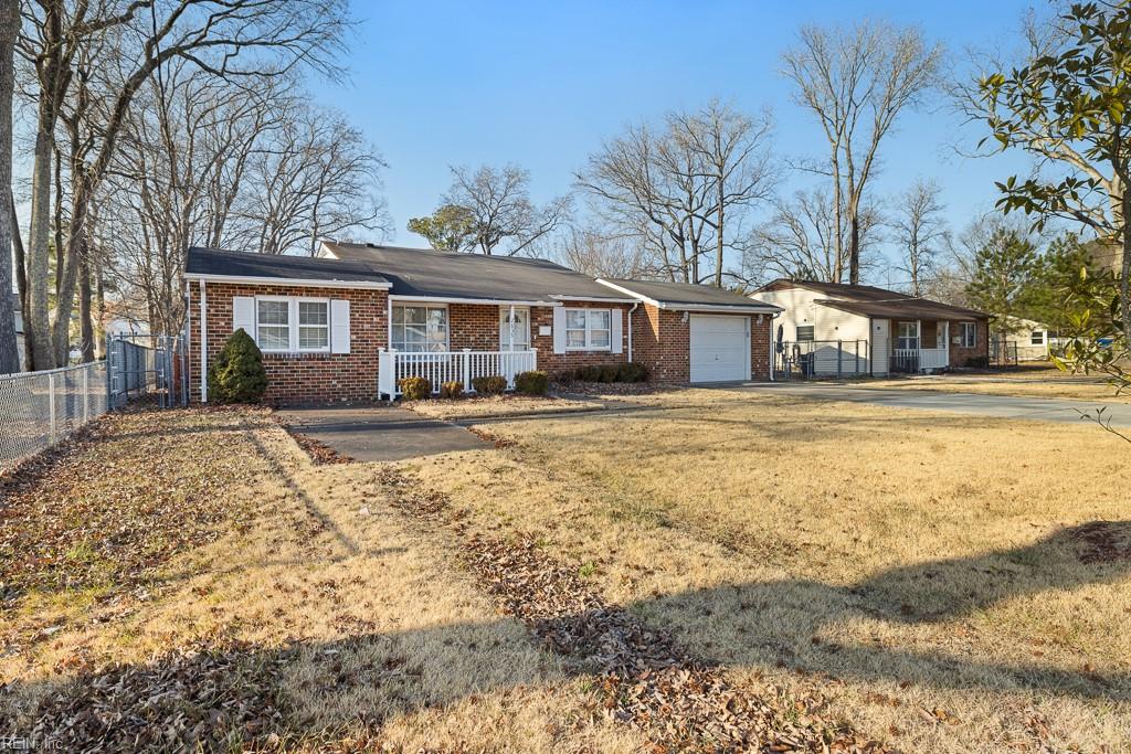 2835 Chesapeake Blvd Property Photo 4